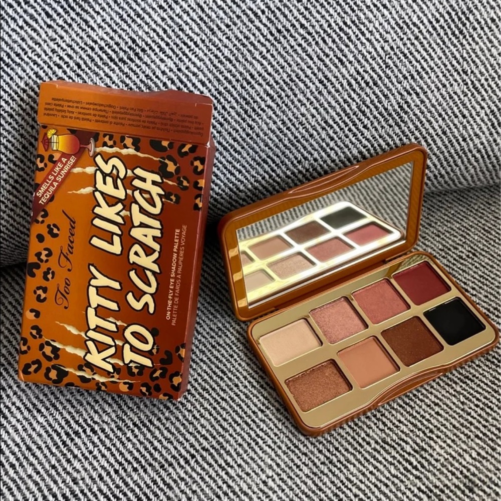 Too Faced Kitty Likes to Scratch eye shadow palette